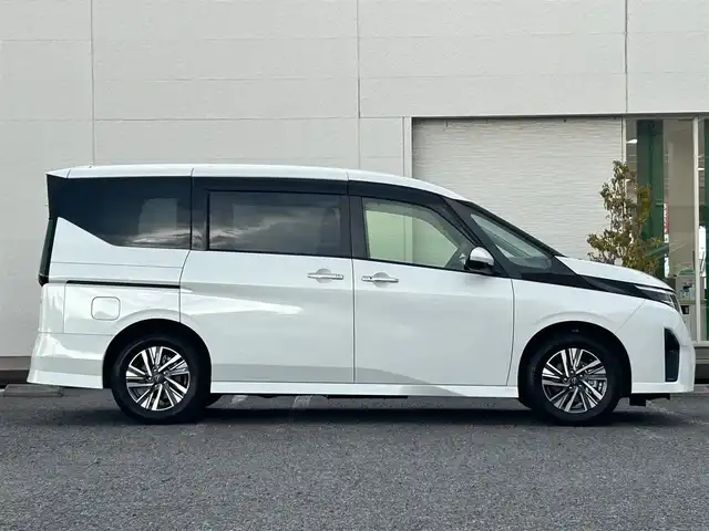 日産 セレナ