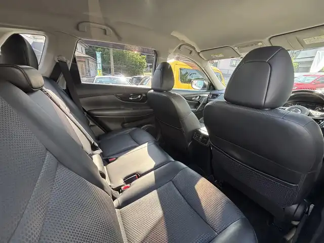 日産 エクストレイル 20Xi エクストリーマーX 熊本県 2018(平30)年 3.7万km ブリリアントホワイトパール 4WD/プロパイロット/ルーフレール/純正ナビ（MM518D-L）/【フルセグTV/CD/DVD/BD/Bluetooth/ラジオ】/アラウンドビューモニター/デジタルインナーミラー/パワーバックドア/エマージェンシーブレーキ/車線逸脱警報/後側方車両検知警報/クロストラフィック/前後ソナー/コーナリングスタビリティアシスト/アクティブエンジンブレーキ/アイドリングストップ/横滑り防止機能/ダウンヒルアシスト/ドライブレコーダー/カプロンシート/純正18インチAW/ETC/オートライト/LEDヘッドライト/フォグランプ/純正フロアマット/純正ドアバイザー/革巻きステアリング/ステアリングスイッチ/保証書/取扱説明書