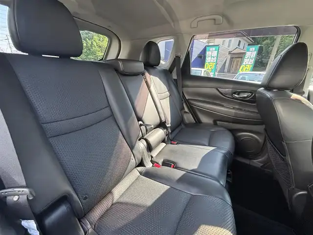 日産 エクストレイル 20Xi エクストリーマーX 熊本県 2018(平30)年 3.7万km ブリリアントホワイトパール 4WD/プロパイロット/ルーフレール/純正ナビ（MM518D-L）/【フルセグTV/CD/DVD/BD/Bluetooth/ラジオ】/アラウンドビューモニター/デジタルインナーミラー/パワーバックドア/エマージェンシーブレーキ/車線逸脱警報/後側方車両検知警報/クロストラフィック/前後ソナー/コーナリングスタビリティアシスト/アクティブエンジンブレーキ/アイドリングストップ/横滑り防止機能/ダウンヒルアシスト/ドライブレコーダー/カプロンシート/純正18インチAW/ETC/オートライト/LEDヘッドライト/フォグランプ/純正フロアマット/純正ドアバイザー/革巻きステアリング/ステアリングスイッチ/保証書/取扱説明書