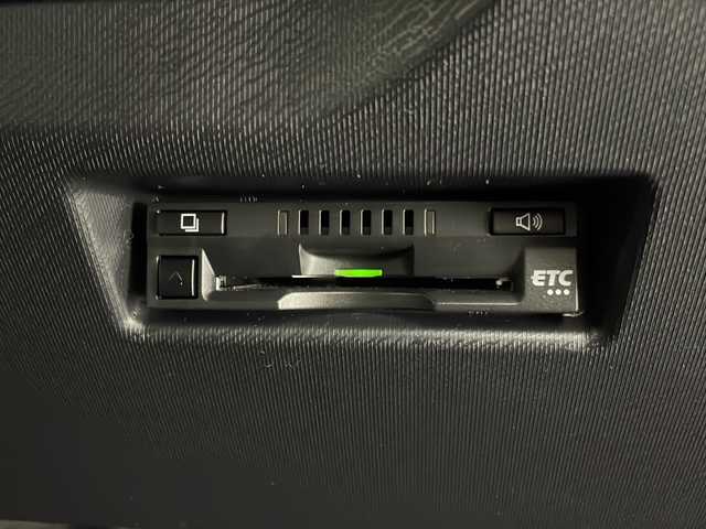 トヨタ アクア G GRスポーツ 宮崎県 2019(令1)年 3.7万km ブラック 禁煙車/トヨタセーフティセンス/純正9型ナビTV/（NSZT-Y68T/CD/DVD/Bluetooth/フルセグTV)/純正バックカメラ/純正ドライブレコーダー/純正LEDオートライト/純正LEDフォグ/純正16インチアルミ/純正フロアマット/クルーズコントロール/レーンディパーチャーアラート/オートマチックハイビーム/ピアノブラックパネル/オートエアコン/ハーフレザーシート/スマートキー/プッシュエンジンスタート/新車時保証書/取扱い説明書