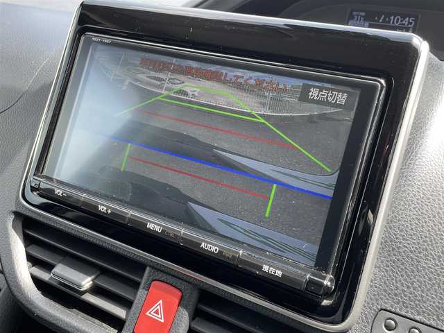 トヨタ ヴォクシー ZS 福岡県 2017(平29)年 5.7万km ボルドーマイカメタリック 純正9型SDナビ(フルセグTV/CD/DVD/BT)バックモニター後席モニタートヨタセーフティーセンス両側電動パワスラETC純正LEDヘットライト純正16インチアルミホイール純正フロアマットスマートキープッシュスタート