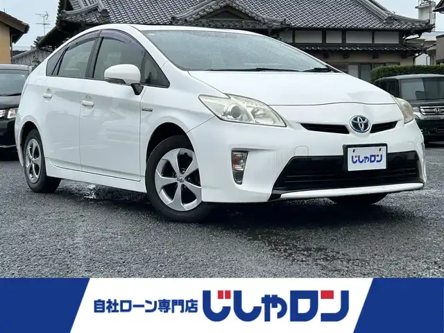 トヨタ プリウス L 宮崎県 2013(平25)年 8.8万km スーパーホワイトⅡ (株)IDOMが運営する【じしゃロン宮崎店】の自社ローン対象車両になります。こちらは現金ご利用時の価格です。/自社ローンご希望の方は別途その旨お申付け下さい。//ナビ(AVIC-MRZ05)//TV/CD/DVD//ETC//バックカメラ//ヘッドライトレベライザー//社外フロアマット//純正アルミホイール//ドアバイザー//ステアリングスイッチ（反応なし）