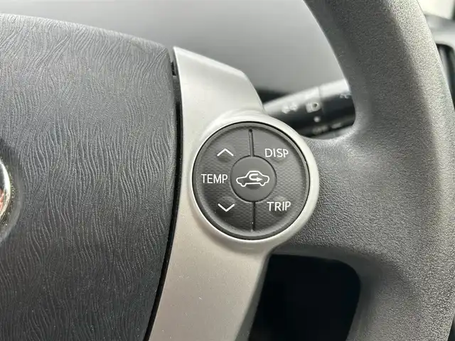 トヨタ プリウス L 宮崎県 2013(平25)年 8.8万km スーパーホワイトⅡ (株)IDOMが運営する【じしゃロン宮崎店】の自社ローン対象車両になります。こちらは現金ご利用時の価格です。/自社ローンご希望の方は別途その旨お申付け下さい。//ナビ(AVIC-MRZ05)//TV/CD/DVD//ETC//バックカメラ//ヘッドライトレベライザー//社外フロアマット//純正アルミホイール//ドアバイザー//ステアリングスイッチ（反応なし）