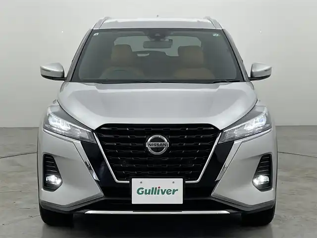 日産 キックス X ツートーンインテリアED 福岡県 2020(令2)年 3.1万km ブリリアントシルバー 純正ナビ（フルセグＴＶ）　/バックカメラ　/ＥＴＣ　/ドラレコ　/ＡＣＣ　/プロパイロット　/コーナーセンサー　/衝突軽減ブレーキ　/横滑り防止装置　/ステアリングヒーター　/シートヒーター　/純正１７インチＡＷ　/ＬＥＤ
