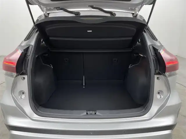 日産 キックス X ツートーンインテリアED 福岡県 2020(令2)年 3.1万km ブリリアントシルバー 純正ナビ（フルセグＴＶ）　/バックカメラ　/ＥＴＣ　/ドラレコ　/ＡＣＣ　/プロパイロット　/コーナーセンサー　/衝突軽減ブレーキ　/横滑り防止装置　/ステアリングヒーター　/シートヒーター　/純正１７インチＡＷ　/ＬＥＤ
