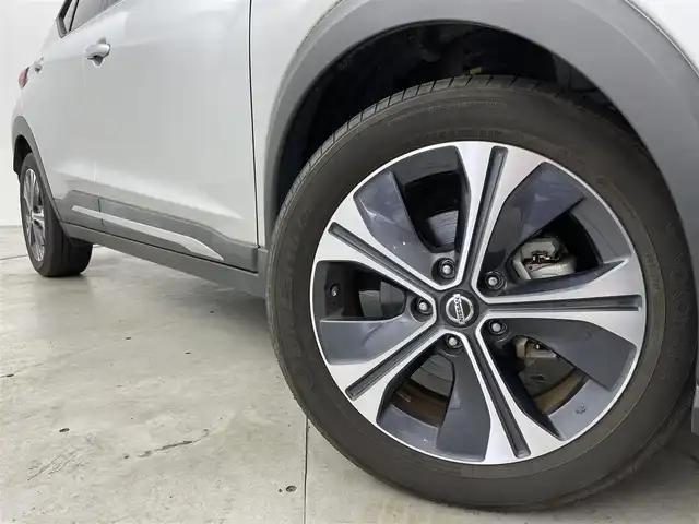日産 キックス X ツートーンインテリアED 福岡県 2020(令2)年 3.1万km ブリリアントシルバー 純正ナビ（フルセグＴＶ）　/バックカメラ　/ＥＴＣ　/ドラレコ　/ＡＣＣ　/プロパイロット　/コーナーセンサー　/衝突軽減ブレーキ　/横滑り防止装置　/ステアリングヒーター　/シートヒーター　/純正１７インチＡＷ　/ＬＥＤ