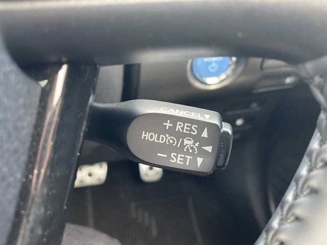 トヨタ プリウス S ツーリングセレ ブラックED 富山県 2021(令3)年 2.5万km ホワイトパールクリスタルシャイン 4WD/純正ナビ/Bluetooth/Miracast/衝突被害軽減ブレーキ/レーダークルーズコントロール/レーンキープアシスト/クリアランスソナー/シートヒーター/ETC2.0/バックモニター