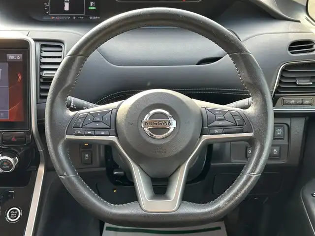 日産 セレナ ハイウェイスター Vセレクション 兵庫県 2017(平29)年 6.9万km ダイヤモンドブラック 社外アルパイン11インチナビ/アラウンドビューモニター/両側パワースライドドア/クルーズコントロール/CD／DVD/Bluetoothオーディオ/ビルトインETC/後席エアコン/パーキングアシスト/LEDヘッドライト/USB端子/純正アルミホイール/スマートキー