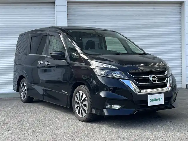 日産 セレナ ハイウェイスター Vセレクション 高知県 2017(平29)年 6.9万km ダイヤモンドブラック 純正11インチナビ/ETC/Bluetooth接続/全方位カメラ/フロアマット/純正16インチアルミホイール/両側パワースライドドア/クルーズコントロール/コーナーセンサー/カーテンエアバッグ/オートLEDヘッドライト/横滑り防止装置/盗難防止装置/運転席＋助手席エアバッグ