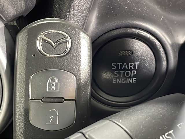 マツダ デミオ XDミストマルーン 広島県 2018(平30)年 1.9万km ディープクリスタルブルーマイカ マツダコネクトナビ/360度ビューモニター/シートヒーター/レーダークルーズコントロール/ブラインドスポットモニター/リヤクロストラフィックアラート/スマートシティブレーキサポート/車線逸脱警報/ハイビームアシスト/誤発進抑制機能/パーキングセンサー/ヘッドアップディスプレイ/パドルシフト/LEDヘッドランプ/ETC/ドライブレコーダー