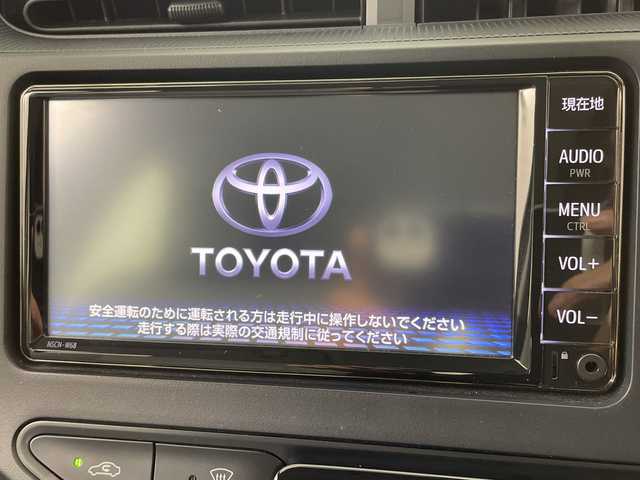 トヨタ アクア L 岐阜県 2021(令3)年 4.1万km ブラックマイカ 純正SDナビ(NSCN-W69)/CD/DVD/Bluetooth/フルセグTV/ビルトインETC/LEDヘッドライト/純正フロアマット/電動格納ミラー/スペアキー/運転席＋助手席パワーウィンドウ/トノカバー/横滑り防止/オートエアコン/ヘッドライトレベライザー