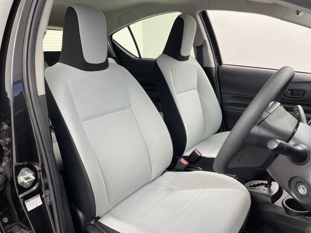 トヨタ アクア L 岐阜県 2021(令3)年 4.1万km ブラックマイカ 純正SDナビ(NSCN-W69)/CD/DVD/Bluetooth/フルセグTV/ビルトインETC/LEDヘッドライト/純正フロアマット/電動格納ミラー/スペアキー/運転席＋助手席パワーウィンドウ/トノカバー/横滑り防止/オートエアコン/ヘッドライトレベライザー