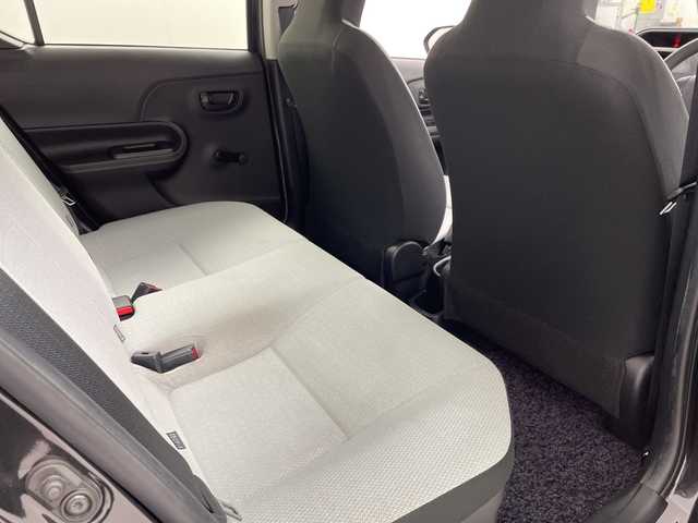 トヨタ アクア L 岐阜県 2021(令3)年 4.1万km ブラックマイカ 純正SDナビ(NSCN-W69)/CD/DVD/Bluetooth/フルセグTV/ビルトインETC/LEDヘッドライト/純正フロアマット/電動格納ミラー/スペアキー/運転席＋助手席パワーウィンドウ/トノカバー/横滑り防止/オートエアコン/ヘッドライトレベライザー