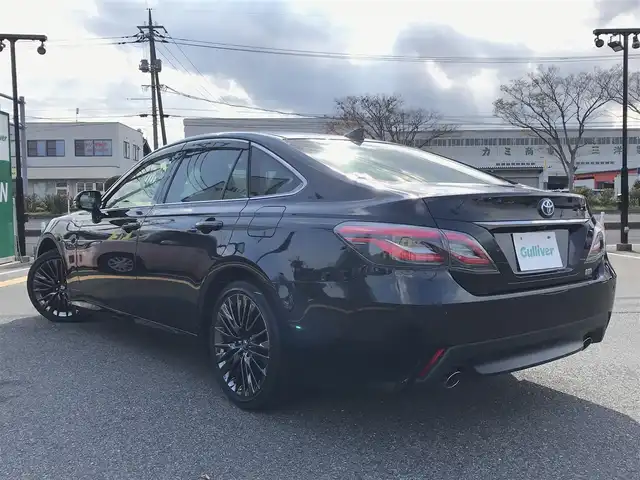 トヨタ クラウン ハイブリッド S スポーツスタイル 鳥取県 2020(令2)年 3万km プレシャスブラックパール 純正8インチディスプレイオーディオ/（ナビ/フルセグ/DVD/CD/BT/Miracast）/パノラミックビューモニター/トヨタセーフティセンス/レーダークルーズコントロール/レーンキープアシスト/前後クリアランスソナー/インテリジェントパーキングアシスト/ブラインドスポットモニター/ヘッドアップディスプレイ/ハーフレザーシート/前席パワーシート/前席シートヒーター/ステアリングヒーター/ETC2.0/LEDヘットライト/純正18インチアルミホイール/プッシュエンジンスタート/フロアマット・ドアバイザー