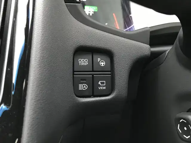 トヨタ クラウン ハイブリッド S スポーツスタイル 鳥取県 2020(令2)年 3万km プレシャスブラックパール 純正8インチディスプレイオーディオ/（ナビ/フルセグ/DVD/CD/BT/Miracast）/パノラミックビューモニター/トヨタセーフティセンス/レーダークルーズコントロール/レーンキープアシスト/前後クリアランスソナー/インテリジェントパーキングアシスト/ブラインドスポットモニター/ヘッドアップディスプレイ/ハーフレザーシート/前席パワーシート/前席シートヒーター/ステアリングヒーター/ETC2.0/LEDヘットライト/純正18インチアルミホイール/プッシュエンジンスタート/フロアマット・ドアバイザー