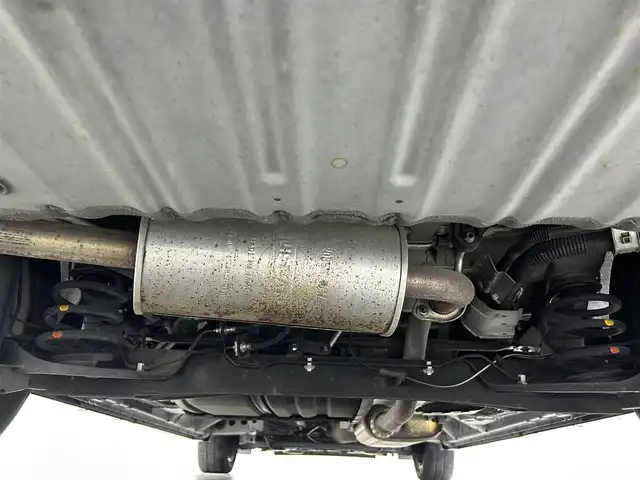 日産 セレナ ハイウェイスター Vセレクション 佐賀県 2017(平29)年 8.6万km ダイヤモンドブラック 禁煙車/純正9インチナビ(MM517D-L)/(CD/DVD/フルセグTV/Bluetooth/Blu-ray）/純正後席モニター/衝突軽減ブレーキ/横滑り防止/レーンキープアシスト/純正ドライブレコーダー/オートライト/バックカメラ/純正フロアマット/両側電動スライドドア/純正16インチアルミホイール