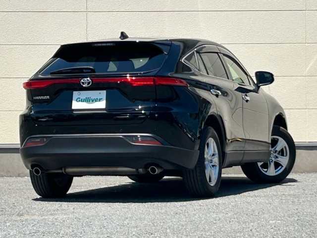 トヨタ ハリアー S 茨城県 2022(令4)年 1.9万km ブラック 純正マルチメディア/・Bluetooth接続/・CDチェンジャー/・USB入力端子/バックガイドモニター/トヨタセーフティセンス/レーダークルーズコントロール/ビルトインETC/LEDオートマチックハイビーム/パドルシフト/純正１７インチアルミホイール/純正フロアマット/レーントレーシングアシスト/アダプティブハイビームシステム