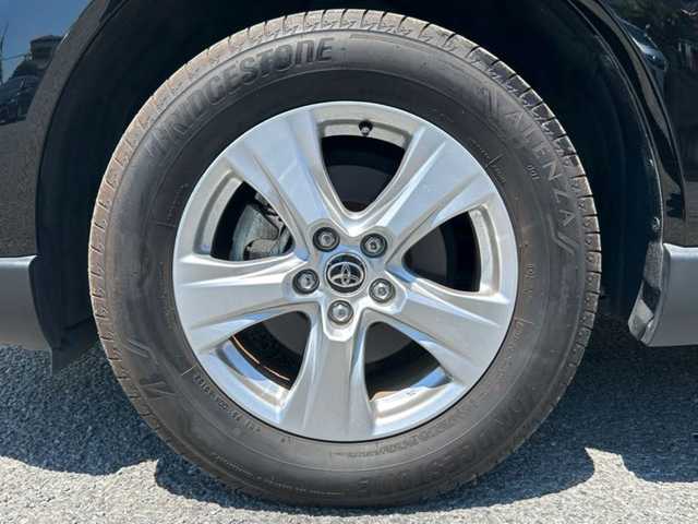 トヨタ ハリアー S 茨城県 2022(令4)年 1.9万km ブラック 純正マルチメディア/・Bluetooth接続/・CDチェンジャー/・USB入力端子/バックガイドモニター/トヨタセーフティセンス/レーダークルーズコントロール/ビルトインETC/LEDオートマチックハイビーム/パドルシフト/純正１７インチアルミホイール/純正フロアマット/レーントレーシングアシスト/アダプティブハイビームシステム