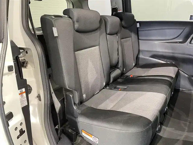 トヨタ シエンタ ファンベースG 愛知県 2019(平31)年 5.9万km ヴィンテージブラウンパールクリスタルシャイン/ホワイトパールクリスタルシャイン KENWOODナビ/衝突軽減ブレーキ/両側電動スライドドア/LEDヘッドライト/ETC/バックカメラ/ドライブレコーダー/フルセグTV/Bluetooth/コーナーセンサー/レーンキープアシスト/オートハイビーム/プッシュスタート/USB接続/スマートキー/CD/DVD再生/アイドリングストップ/ミュージックサーバー/ミュージックプレイヤー接続/フロアマット/禁煙車/ウィンカーミラー/電動格納ミラー/ヘッドライトレベライザー/パーキングサポートブレーキ/先行車発進/横滑り防止装置