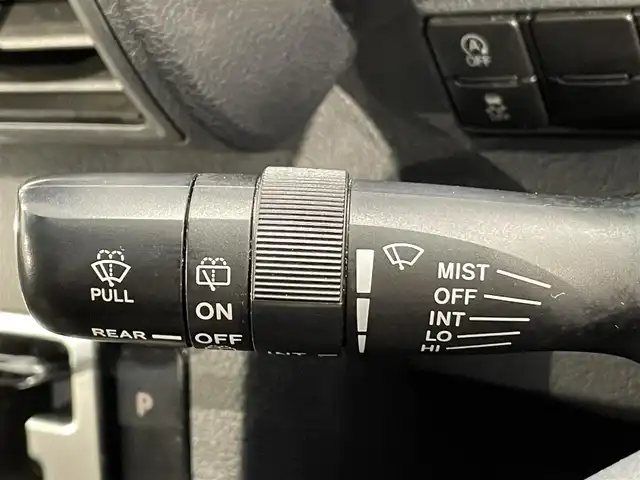 トヨタ シエンタ ファンベースG 愛知県 2019(平31)年 5.9万km ヴィンテージブラウンパールクリスタルシャイン/ホワイトパールクリスタルシャイン KENWOODナビ/衝突軽減ブレーキ/両側電動スライドドア/LEDヘッドライト/ETC/バックカメラ/ドライブレコーダー/フルセグTV/Bluetooth/コーナーセンサー/レーンキープアシスト/オートハイビーム/プッシュスタート/USB接続/スマートキー/CD/DVD再生/アイドリングストップ/ミュージックサーバー/ミュージックプレイヤー接続/フロアマット/禁煙車/ウィンカーミラー/電動格納ミラー/ヘッドライトレベライザー/パーキングサポートブレーキ/先行車発進/横滑り防止装置