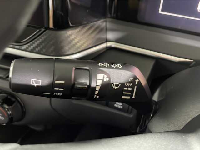 日産 ノート X 沖縄県 2023(令5)年 5.4万km ダークメタルグレー 禁煙車/県外仕入れ/純正９インチナビ/・Ｂｌｕｅｔｏｏｔｈ・フルセグＴＶ/アラウンドビューカメラ/バックカメラ/インテリジェントルームミラー/置くだけ充電/プロパイロット/ビルトインＥＴＣ/スマートキー/取扱説明書/スペアキー
