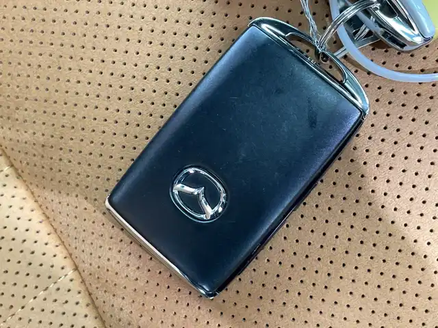マツダ ＣＸ－６０ XD HV プレミアムスポーツ 栃木県 2022(令4)年 2.6万km 黒 純正ナビ/(Bluetooth/フルセグTV/USB)/ターボ/ディーゼル/全方位カメラ/サンルーフ/i-ACTIVSENSE/・スマート・ブレーキ・サポート/・レーンキープ・アシスト・システム/・ドライバー異常時対応システム/・交差点右左折時の衝突回避支援/ETC/BOSEサウンド/BSM/トノカバー/前後ドラレコ/前後コーナーセンサー/禁煙車/ハーフレザーシート/パワーシート/シートヒーター/シートエアコン/オートライト/LEDヘッドライト/横滑り防止装置/フォグランプ/スマートキー/プッシュスタート/ステアリングスイッチ/革巻きステアリング/ウィンカーミラー/電動格納ミラー/純正20インチアルミホイール/純正フロアマット