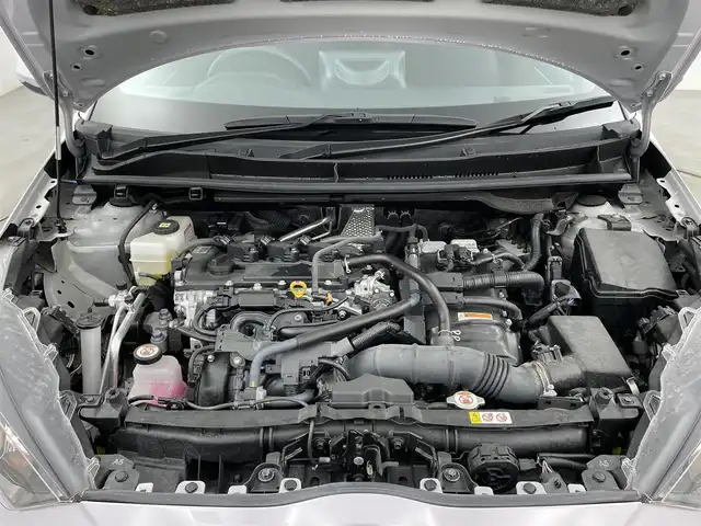 トヨタ ヤリス ハイブリッド G 大分県 2023(令5)年 2.2万km アイスピンクメタリック コンフォートシートセット(メーカーセットOP)/TOYOTAセーフティセンス/・プリクラッシュセーフティ/・レーントレーシングアシスト/・レーンディパーチャアラート/・レーダークルーズコントロール/・オートマチックハイビーム/・ロードサインアシスト/・プロアクティブドライビングアシスト/・発進遅れ告知機能/ブラインドスポットモニター/安心降車アシスト/パノラミックビューモニター/純正8型ディスプレイオーディオ/・フルセグTV、BT対応、USB、CD/DVDデッキ/・AppleCarPlay、AndroidAuto/ステアリングスイッチ/純正ドライブレコーダー(前後)/ETC2.0/社外フロアマット/オートライト/ハロゲンヘッドライト/クリアランスソナー