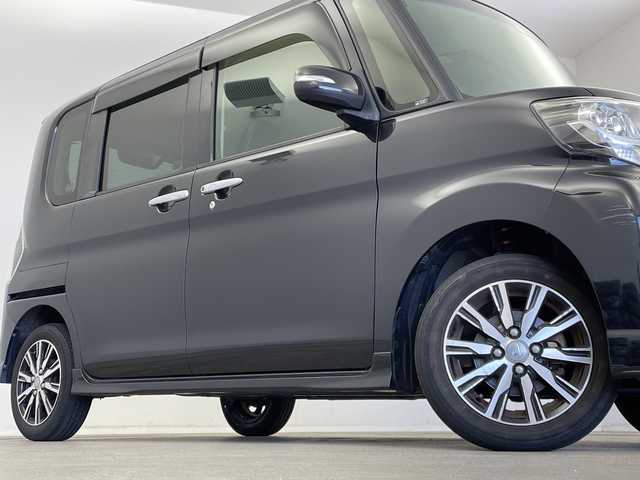 ダイハツ タント カスタム X トップED SA Ⅲ 新潟県 2017(平29)年 3.2万km ブラックマイカメタリック 社外ナビ　/バックカメラ　/Bluetooth/CD/DVD/フルセグＴＶ　/片側パワースライドドア　/スマートキ―　/ＬＥＤヘッドライト　/ハーフレザーシート　/Ｄ席シートヒーター　/オートライト/衝突軽減システム　/アイドリングストップ