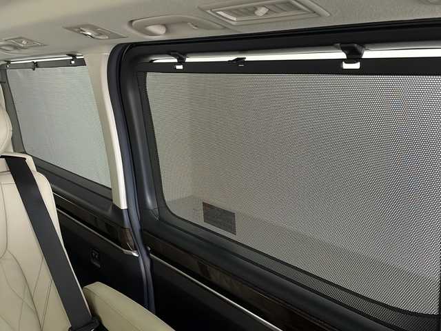 トヨタ グランエース G 岐阜県 2020(令2)年 1.5万km ホワイトパールクリスタルシャイン 純正ナビ/　AM/FM/CD/BT/USB/フルセグ/ACP/AA/純正フリップダウンモニター/全周囲カメラ/デジタルインナーミラー/両側パワースライドドア/1・2列目シートヒーター・パワーシート/2列目オットマン/レザーシート/前後ドラレコ/純正ビルトインETC2.0/トヨタセーフティセンス/・プリクラッシュセーフティ/・リアクロストラフィックアラート（FCTA）/・ブラインドスポットモニター/・レーンディパーチャーアラート（LDA）/・レーダークルーズコントロール/・オートマチックハイビーム（AHB）/・ロードサインアシスト（RSA）/純正サイドバイザー/純正AW