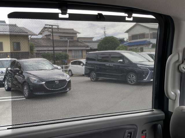 ホンダ フリード ハイブリット G ホンダセンシング 千葉県 2019(令1)年 3.4万km プレミアムスパークルブラックパール 登録時走行距離33413km/純正7型SDナビ（VXM-194VFi）/AM/FM/CD/DVD/Bluetooth/AUX/iPod/フルセグTV/　(走行視聴不可)/バックカメラ/USB入力端子/オートエアコン/両側電動スライドドア/レーダークルーズコントロール/ホンダセンシング/誤発進抑制機能/歩行者事故低減ステアリング/車線維持支援システム/路外逸脱抑制機能/先行車発進お知らせ機能/標識認識機能/LEDヘッドライト/ビルトインETC/ウィンカーミラー/ウォークスルー/3列シート/社外フロアマット/センターテーブル/Cパッケージ/ロールサンシェード/プラズマクラスター/コンフォートビューパッケージ/ヒーテッドドアミラー/熱線入りフロントウィンド/盗難防止装置/オートライト/Wエアバッグ/ECON/電動格納ミラー/取扱説明書/保証書