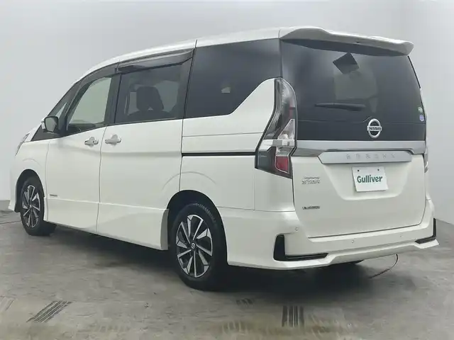 日産 セレナ ハイウェイスター V 岡山県 2020(令2)年 3.5万km パール セーフティーパックA/・インテリジェントアラウンドビューモニター/・誤発信抑制機能/純正10インチナビ（MM319D-L）/・FM/AM/Bluetooth/フルセグ/CD/DVD/純正11インチフリップダウンモニター/ハンズフリー付両側パワースライドドア/インテリジェントエマージェンシーブレーキ/車線維持支援システム/クルーズコントロール/BSM/前後ドライブレコーダー/ビルトインETC/後席サンシェイド/シートバックテーブル/ドアバイザー/純正16インチアルミ/純正フロアマット