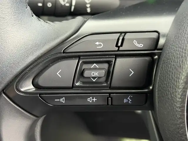 トヨタ シエンタ ハイブリッド Z 愛知県 2024(令6)年 1.5万km 黒 純正10インチディスプレイオーディオ/バックカメラ/フルセグTV/トヨタセーフティセンス/プリクラッシュセーフティ/クルーズコントロール/横滑り防止装置/コーナーセンサー/レーンキープアシスト/オートライト/オートマチックハイビーム/LEDヘッドライト/ブラインドスポットモニター/両側パワースライドドア/ETC2.0/純正15インチアルミホイール/純正フロアマット/プッシュスタート/スマートキー