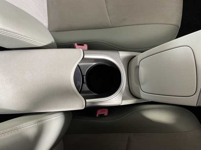 トヨタ プリウス G ツーリングセレクション 福岡県 2012(平24)年 8.8万km ホワイトパールクリスタルシャイン 純正HDDナビ/・CD/DVD/USB/フルセグTV/・バックモニター/ETC/クルーズコントロール/プッシュスタート/スマートキー/ハーフレザーシート/純正17インチアルミホイール/純正フロアマット