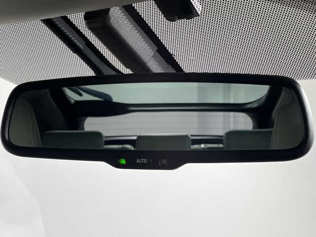 トヨタ プリウス G ツーリングセレクション 福岡県 2012(平24)年 8.8万km ホワイトパールクリスタルシャイン 純正HDDナビ/・CD/DVD/USB/フルセグTV/・バックモニター/ETC/クルーズコントロール/プッシュスタート/スマートキー/ハーフレザーシート/純正17インチアルミホイール/純正フロアマット