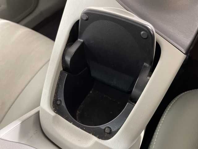 トヨタ プリウス G ツーリングセレクション 福岡県 2012(平24)年 8.8万km ホワイトパールクリスタルシャイン 純正HDDナビ/・CD/DVD/USB/フルセグTV/・バックモニター/ETC/クルーズコントロール/プッシュスタート/スマートキー/ハーフレザーシート/純正17インチアルミホイール/純正フロアマット