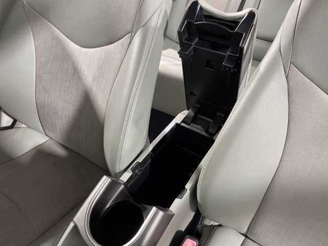 トヨタ プリウス G ツーリングセレクション 福岡県 2012(平24)年 8.8万km ホワイトパールクリスタルシャイン 純正HDDナビ/・CD/DVD/USB/フルセグTV/・バックモニター/ETC/クルーズコントロール/プッシュスタート/スマートキー/ハーフレザーシート/純正17インチアルミホイール/純正フロアマット