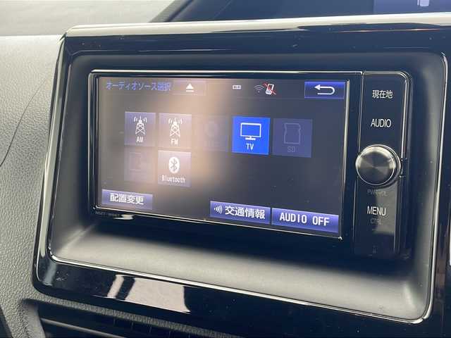 トヨタ ノア G 沖縄県 2017(平29)年 7.7万km ホワイトパールクリスタルシャイン 純正ナビ　【NSZT-W66T】/(フルセグTV　Bluetooth  CD/DVD)/バックカメラ　/両側パワースライドドア　/ドライブレコーダー　/プリクラッシュセーフティ　/クルーズコントロール　/レーンキープアシスト　/スマートキー　/アイドリングストップ　/ＥＴＣ