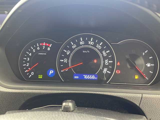トヨタ ノア G 沖縄県 2017(平29)年 7.7万km ホワイトパールクリスタルシャイン 純正ナビ　【NSZT-W66T】/(フルセグTV　Bluetooth  CD/DVD)/バックカメラ　/両側パワースライドドア　/ドライブレコーダー　/プリクラッシュセーフティ　/クルーズコントロール　/レーンキープアシスト　/スマートキー　/アイドリングストップ　/ＥＴＣ