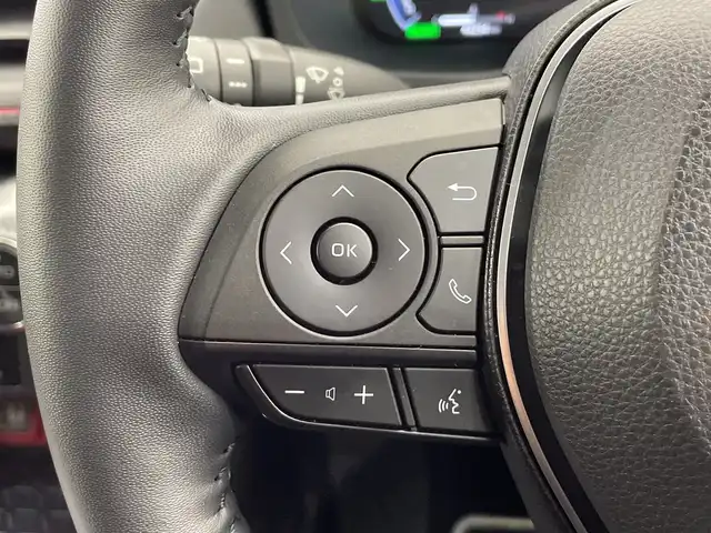 トヨタ ＲＡＶ４ 栃木県 2023(令5)年 4.1万km アティチュードブラックマイカ 純正ナビ/(フルセグTV/Bluetooth/USB)/4WD/バックカメラ/トヨタセーフティーセンス/・衝突軽減ブレーキ/・車線逸脱警報/・オートマチックハイビーム/・先行車発進お知らせ機能/ETC2.0/パワーシート/シートヒーター/シートエアコン/ルーフレール/オートライト/LEDヘッドライト/横滑り防止装置/フォグランプ/スマートキー/プッシュスタート/ステアリングスイッチ/革巻きステアリング/ウィンカーミラー/電動格納ミラー/純正18インチアルミホイール/社外フロアマット/デジタルインナーミラー/ステアリングヒーター