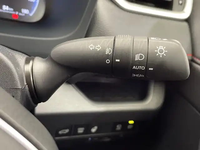 トヨタ ＲＡＶ４ 栃木県 2023(令5)年 4.1万km アティチュードブラックマイカ 純正ナビ/(フルセグTV/Bluetooth/USB)/4WD/バックカメラ/トヨタセーフティーセンス/・衝突軽減ブレーキ/・車線逸脱警報/・オートマチックハイビーム/・先行車発進お知らせ機能/ETC2.0/パワーシート/シートヒーター/シートエアコン/ルーフレール/オートライト/LEDヘッドライト/横滑り防止装置/フォグランプ/スマートキー/プッシュスタート/ステアリングスイッチ/革巻きステアリング/ウィンカーミラー/電動格納ミラー/純正18インチアルミホイール/社外フロアマット/デジタルインナーミラー/ステアリングヒーター