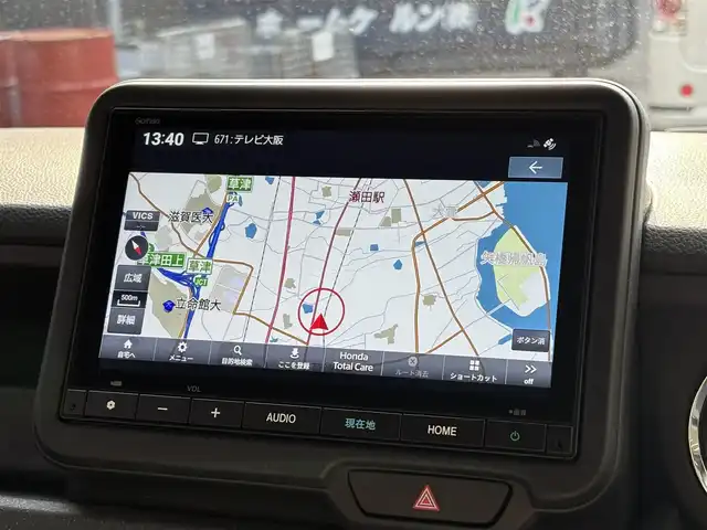 ホンダ Ｎ ＢＯＸ カスタム ターボ コーディネートS 滋賀県 2024(令6)年 0.9万km グレーⅡ 純正8型ナビ/（BT/フルセグTV/USB）/ホンダセンシング/・衝突軽減ブレーキ（CMBS）/・先行車発進お知らせ機能/・歩行者事故低減ステアリング/・路外逸脱抑制機能/・標識認識機能/・渋滞追従機能付アダプティブクルーズコントロール（ACC）/・車線維持支援システム（LKAS）/・誤発進抑制機能/・後方誤発進抑制機能/・近距離衝突軽減ブレーキ/・急アクセル抑制機能/・パーキングセンサーシステム/・オートハイビーム/バックカメラ/ビルトインETC/両側パワースライドドア/前席シートヒーター/パドルシフト/電動パーキングブレーキ/LEDヘッドライト/純正フロアマット/純正15インチAW