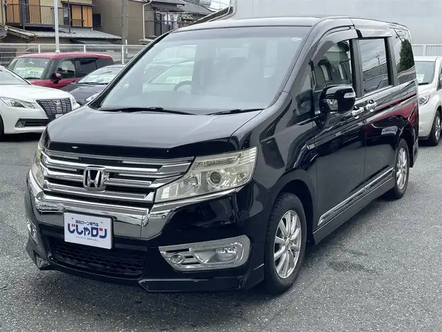 ホンダ ステップワゴン スパーダ Z 愛知県 2013(平25)年 8.5万km プレミアムスパークルブラックパール (株)IDOMが運営する【じしゃロン豊川店】の自社ローン専用車両になります。こちらは現金またはオートローンご利用時の価格です。自社ローンご希望の方は別途その旨お申付け下さい/ 純正Gathersナビ/　◯ CD再生機能/　◯ DVD再生機能/　◯ フルセグTV/ バックカメラ/ ETC/ 両側パワースライドドア/ フリップダウンモニター/ 革巻ステアリング/ ステアリングスイッチ/ パドルシフト/ ドライブレコーダー/ ウインカーミラー/ ドアバイザー/ 純正フロアマット