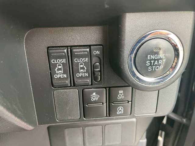 トヨタ タンク カスタムG－T 宮崎県 2017(平29)年 6.1万km ブラックマイカメタリック 純正ナビ/CD　FM　AM　Bluetooth/フルセグTV/両側パワースライドドア/フロント、リア　モデリスタエアロ/運転席、助手席シートヒーター/全周囲カメラ/LEDライト/オートライト/クルーズコントロール/純正15インチアルミホイール/オートエアコン