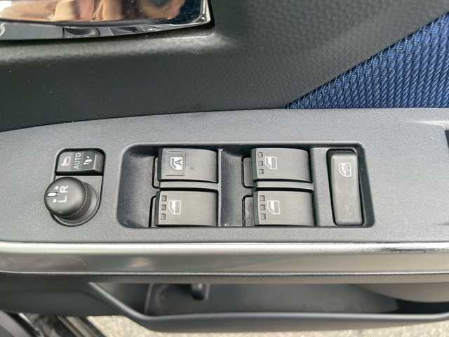 トヨタ タンク カスタムG－T 宮崎県 2017(平29)年 6.1万km ブラックマイカメタリック 純正ナビ/CD　FM　AM　Bluetooth/フルセグTV/両側パワースライドドア/フロント、リア　モデリスタエアロ/運転席、助手席シートヒーター/全周囲カメラ/LEDライト/オートライト/クルーズコントロール/純正15インチアルミホイール/オートエアコン