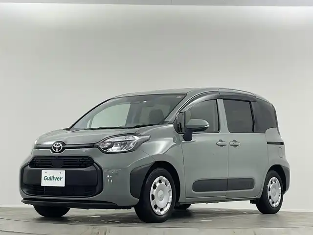 トヨタ シエンタ ハイブリッド G 埼玉県 2023(令5)年 1.8万km アーバンカーキ 純正１０．５型ナビ　両側電動スライドドア　全方位カメラ　シートヒーター　ＢＳＭ　ＬＥＤヘッドライト　ＥＴＣ２．０　追従走行　フルセグＴＶ　ウォークスルー　衝突被害軽減　オートハイビーム　ステアリングヒーター