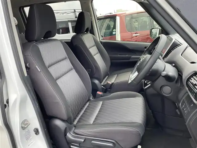 日産 セレナ ハイウェイスター V 島根県 2021(令3)年 7.3万km ブリリアントホワイトパール プロパイロット /純正10インチナビ/CD/DVD/Blu-ray/DTV/Bluetooth/アラウンドビューモニター/デジタルインナーミラー /両側パワースライドドア /LEDオートライト/オートハイビーム/コーナーセンサー/BSM/ステアリングスイッチ/後席エアコン/スマートキー/スペアキー /プッシュスタート /ドライブレコーダー/ビルトインETC/フロアマット