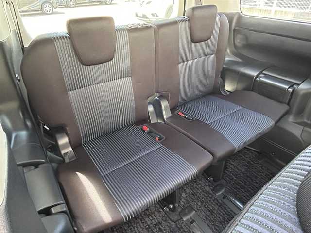 トヨタ ヴォクシー ZS 煌Ⅱ 福岡県 2016(平28)年 4.1万km ブラック 純正10型SDナビ(フルセグTV/CD/DVD/BT)バックモニタートヨタセーフティセンスレーンキープアシストオートマチックハイビーム両側パワスラETC純正LEDヘッドライト純正フロアマット純正16インチアルミホイールプッシュスタートスマートキー