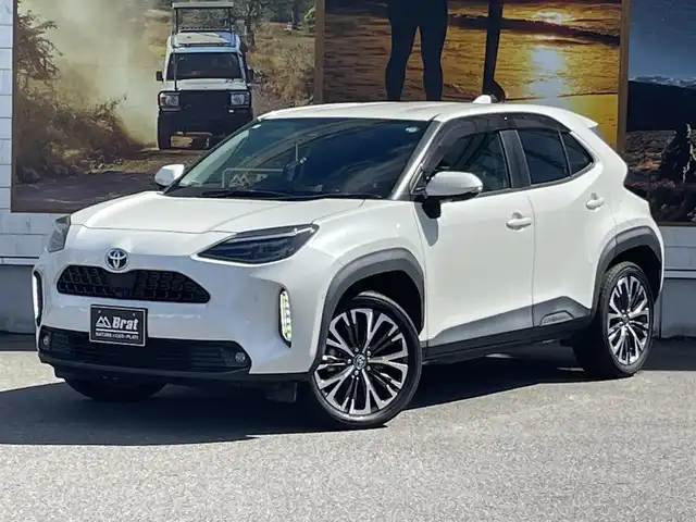トヨタ ヤリスクロス ハイブリッド Z 愛知県 2020(令2)年 5.5万km ホワイトパールクリスタルシャイン トヨタセーフティセンス　/レーダークルーズコントロール/純正18インチアルミホイール/ナビ　/フルセグＴＶ　/バックカメラ　/ビルトインＥＴＣ　/シートヒーター　/運転席パワーシート　/パワーバックドア　/プッシュスタート　/スマートキー