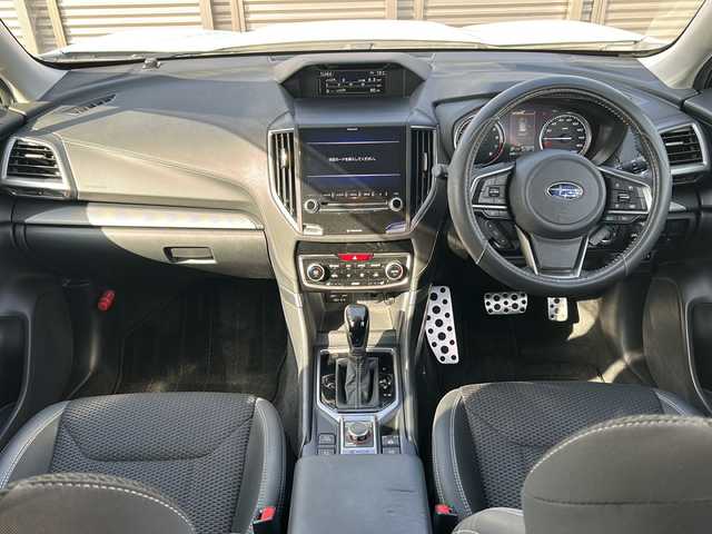 スバル フォレスター ハイブリッド アドバンス 千葉県 2018(平30)年 3.8万km クリスタルホワイトP ４WD/純正ナビ/フルセグTV/CD/DVD/Bluetooth/ETC/バックカメラ/サイドカメラ/レダークルーズコントロール/全席シートヒーター/ステアリングヒーター/アイサイト/プリクラッシュブレーキ/AT誤発進抑制制御・後退抑制制御/アクティブレーンキープ/ふらつき警報/車線逸脱警報/オートライト/LEDヘッドライト/プッシュスタート/スマートキー/スペアキー１本/ステアリングスイッチ/純正フロアマット/取扱説明書