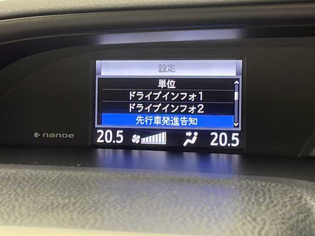 トヨタ エスクァイア Gi プレミアムパッケージ ブラックテーラード 宮崎県 2019(令1)年 3.5万km ブラック 禁煙車/トヨタセーフティセンス/純正10型ナビTV/（NSZN-Z68T/CD/DVD/Bluetooth/フルセグTV)/純正12.1型リアフリップダウンモニター/（V12T-R68C）/純正ビルトインETC/純正LEDオートエアコン/純正LEDフォグ/純正15インチアルミ/純正フロアマット/両側電動スライドドア/クルーズコントロール/レーンディパーチャーアラート/オートマチックハイビーム/前席シートヒーター/ハーフレザーシート/Wオートエアコン/ウッドコンビ本革巻ハンドル/ウインカードアミラー/スマートキー/プッシュエンジンスタート/新車時保証書/取扱い説明書